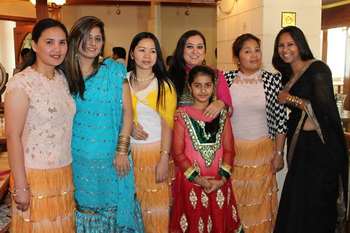 Infobahn Different Traditional Family